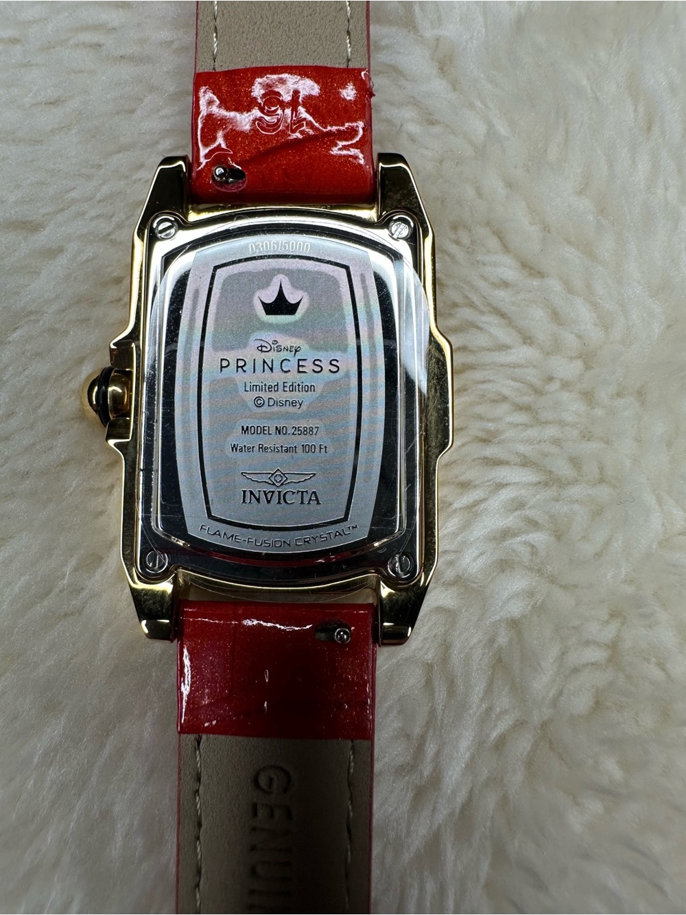 Invicta Disney Snow White Interchangeable Strap Watch - Picture 4 of 9
